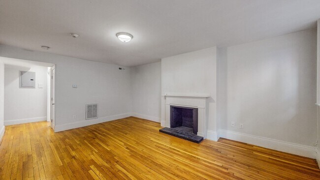 Foto del edificio - 62 W Cedar St
