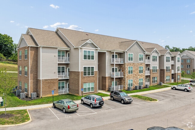 Building Photo - Fieldstone Place
