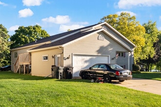 Building Photo - 507 Bayfield Dr