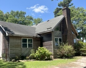 Building Photo - 396 Jarvisburg Rd