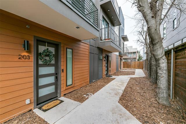 Foto del edificio - 4205 Roseland Ave