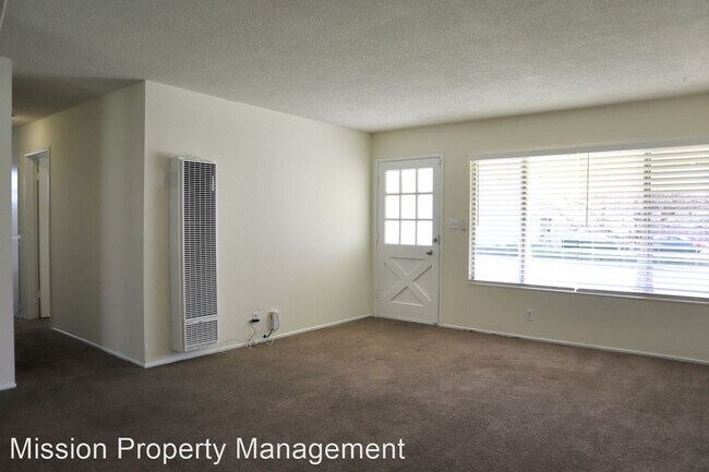 Building Photo - 3 br, 1 bath House - 5586 Farina Ln