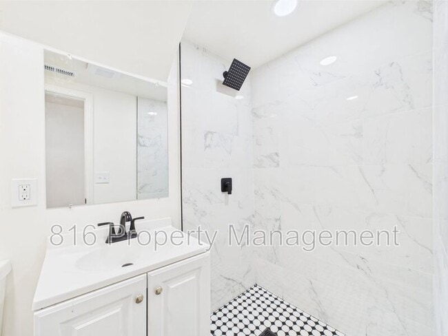 Foto del edificio - 1110 E 40th St