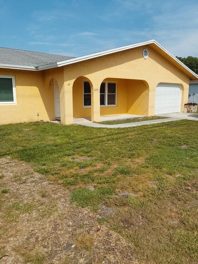 1650 SW Bayshore Blvd, Port Saint Lucie, FL 34984 House Rental in