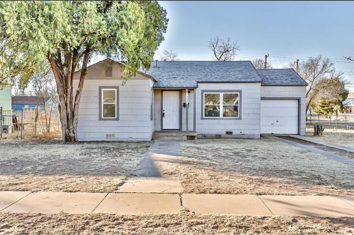 Primary Photo - 1923 39th St
