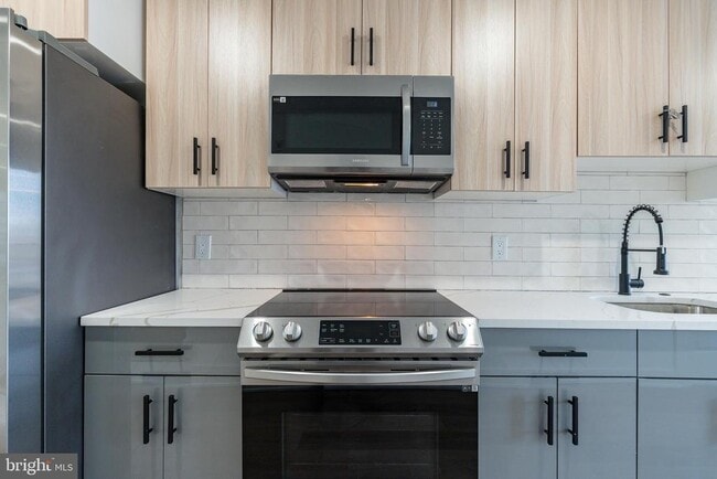 Foto del edificio - 2252 N Front St