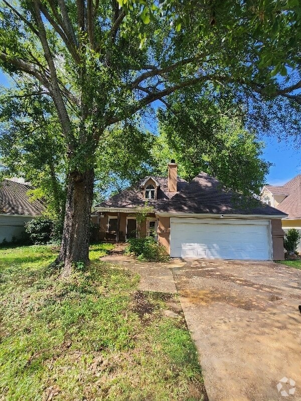 Building Photo - 542 S Deerfield Dr