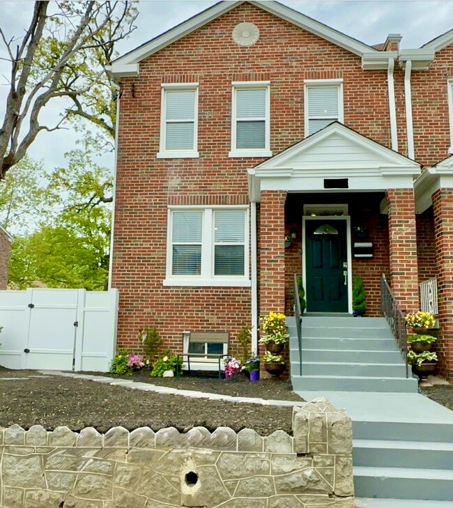 Frente de la propiedad - 512 Mellon St SE