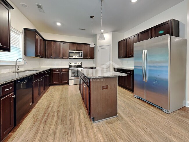 Building Photo - 3902 Riceland Pl