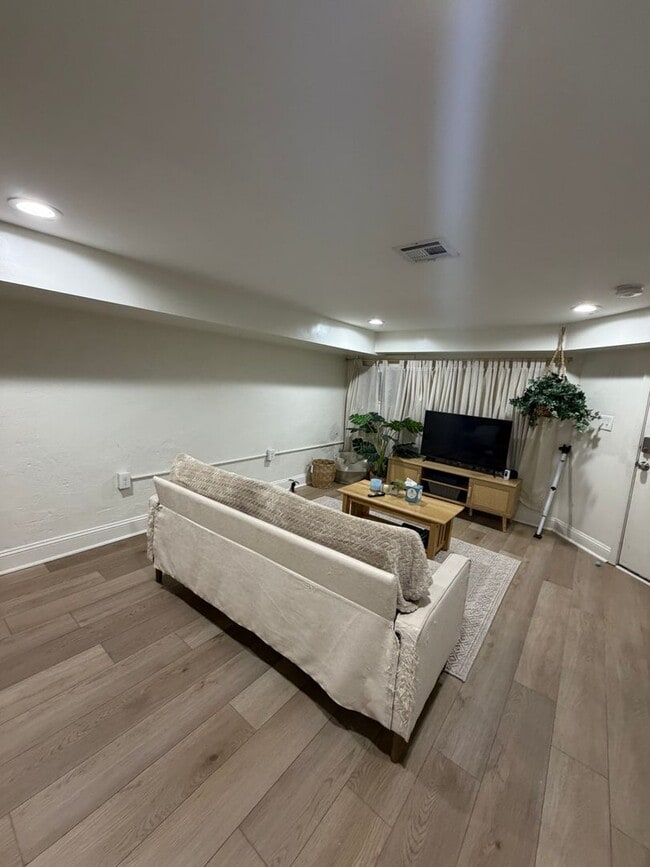 Foto del edificio - 5445 W Berks St