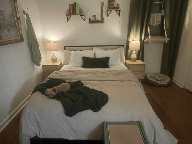 Building Photo - 772 E Michigan St