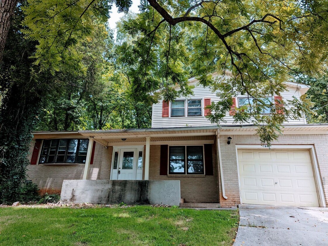 Primary Photo - 2803 Coosa Cir NW
