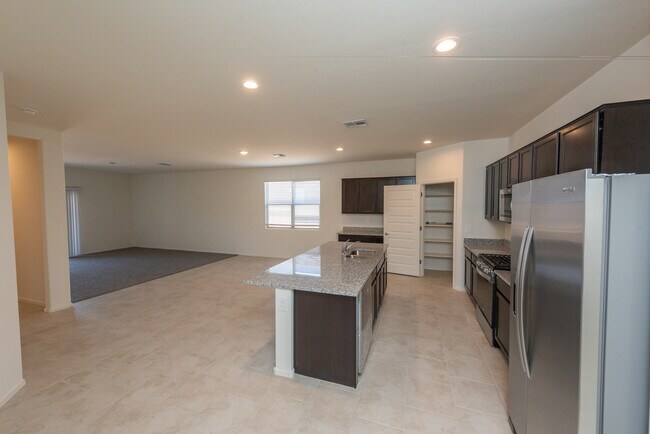 Foto del edificio - 10321 N Arroyo Lupine Way