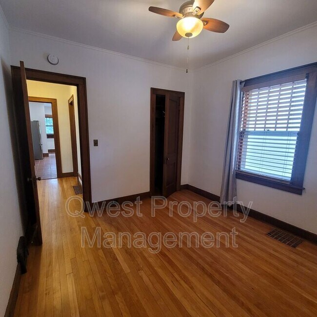 Foto del edificio - 745 Hawthorne St NE