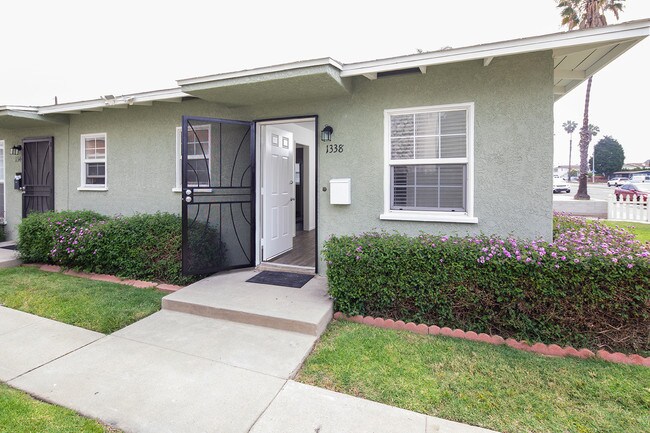 Foto del edificio - OPEN HOUSE: 10/25 1:30-2:30PM ~ 1BR Cottag...