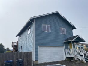 Building Photo - 399 Ocean Shores Blvd SW