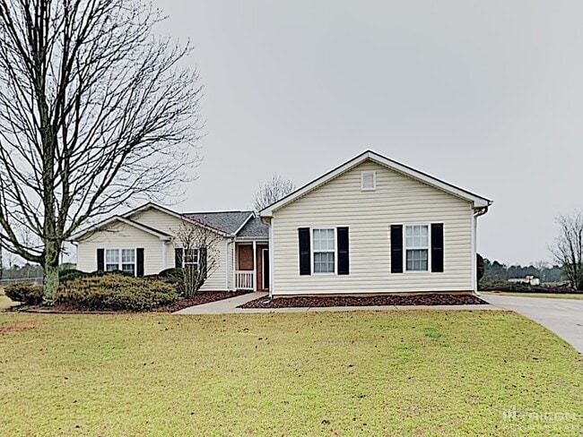 Building Photo - 2725 Archer Way