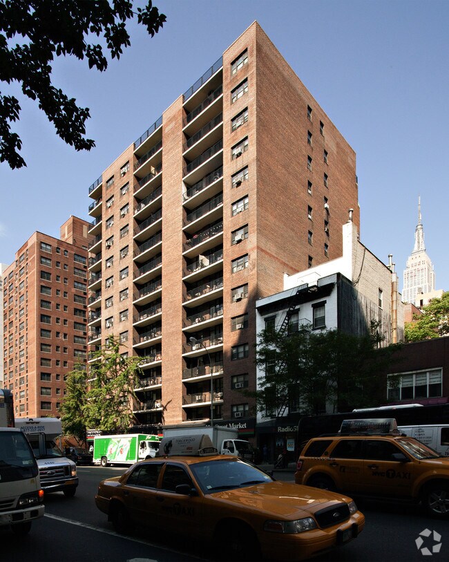 528 Third Avenue - 528 Third Ave