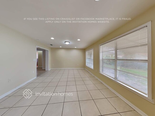 Building Photo - 6980 SW 30th St