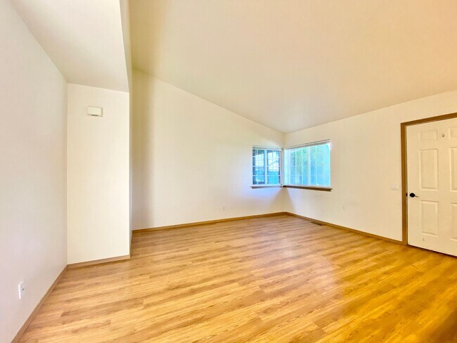Foto del edificio - 809/811 Jamie Drive