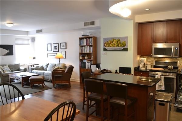 Foto principal - 316 2nd St