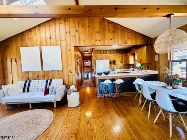 Foto del edificio - 523 Upper Highland Lakes Dr
