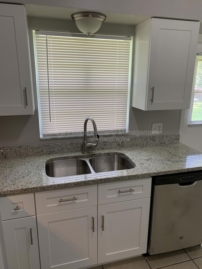 Foto del edificio - 57 6th St