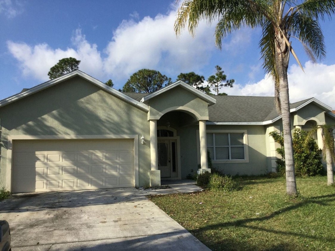 2370 San Filippo Dr SE, Palm Bay, FL 32909 House Rental in Palm Bay, FL