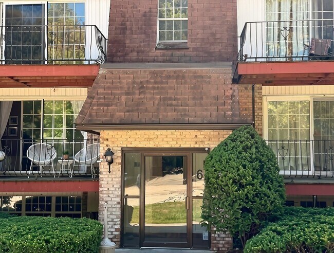Foto del edificio - 6 Williamsburg Ct