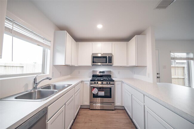 Building Photo - 4131 Zavala Ml St