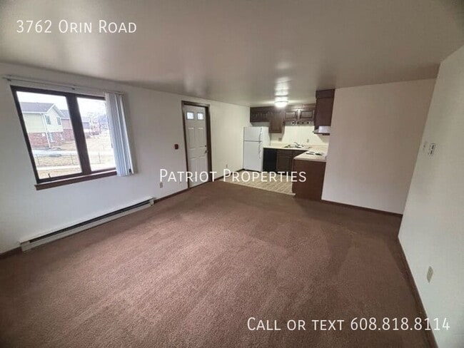 Foto del edificio - 1 bed/1 bath plus den in Madison, WI!