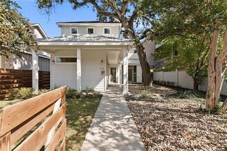 Building Photo - 610 W 33rd St