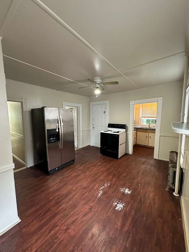 Building Photo - 41 Lewiston Ave