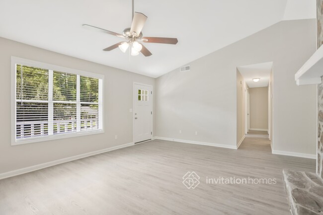 Foto del edificio - 3412 Owens Pass NW