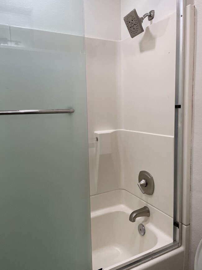 25699 Pine Creek Ln Unit 25699, Wilmington, CA 90744 Condo for Rent