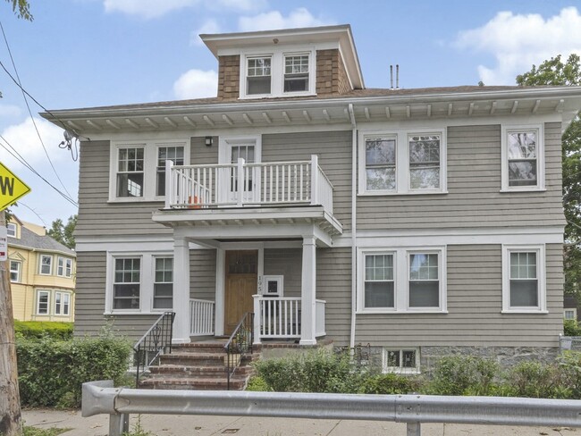 Building Photo - 195 Savin Hill Ave