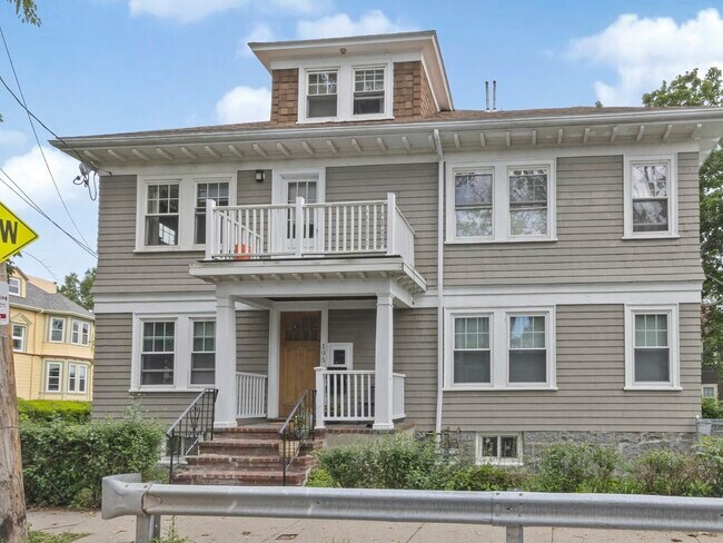 Building Photo - 195 Savin Hill Ave