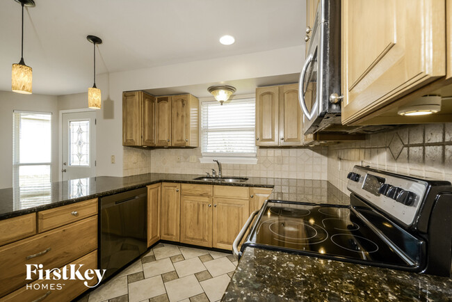Building Photo - 16882 Paradise Peak Cir