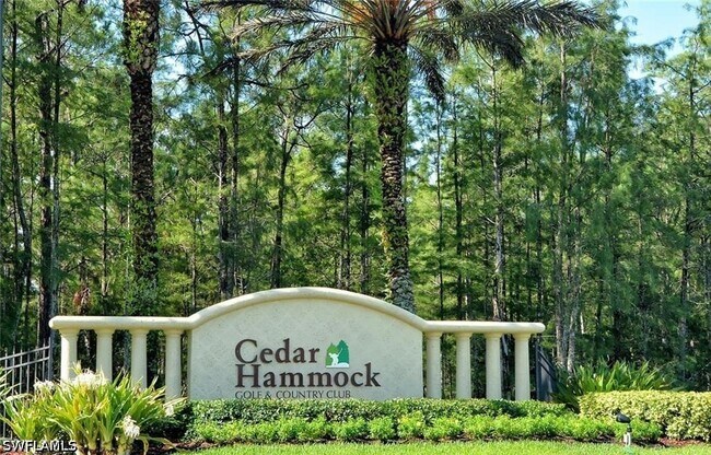 Foto del edificio - 3830 Sawgrass Way