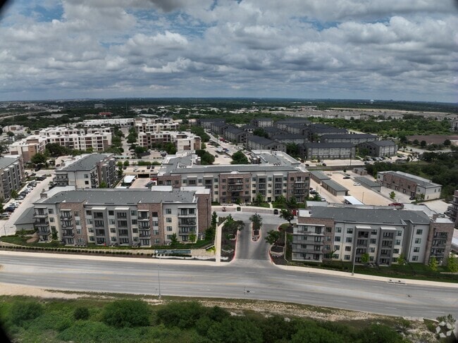 3D Exterior - Lenox Grandview