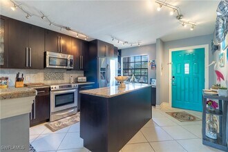 Building Photo - 5535 Rattlesnake Hammock Rd