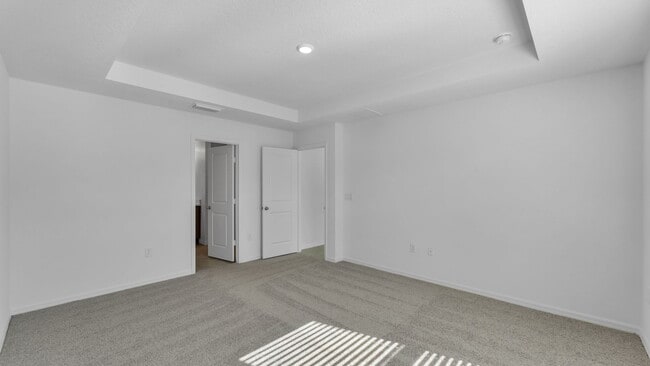 Building Photo - 638 Meadows Edge Pl