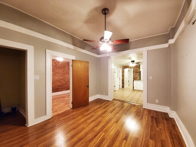 Building Photo - 3414 Navajo St