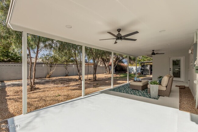 Building Photo - 6638 E Almeria Rd