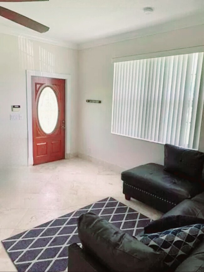 Living/Dining Combo - 15286 74th St N