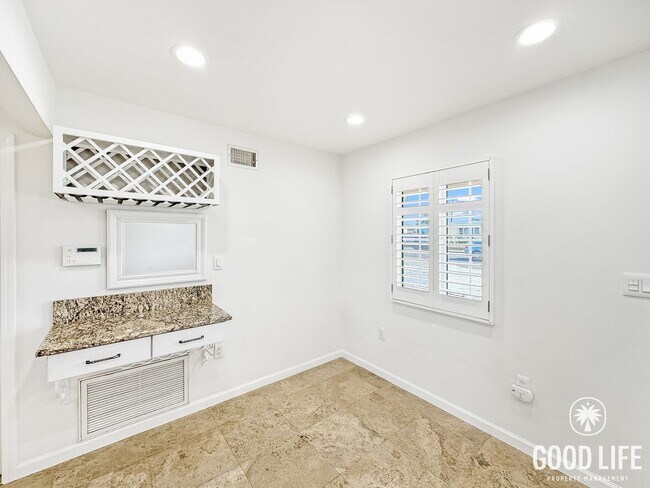 Building Photo - Inviting 3B/1BA Home in Imperial Beach with Patio, Driveway Parking and Coastal Proximity