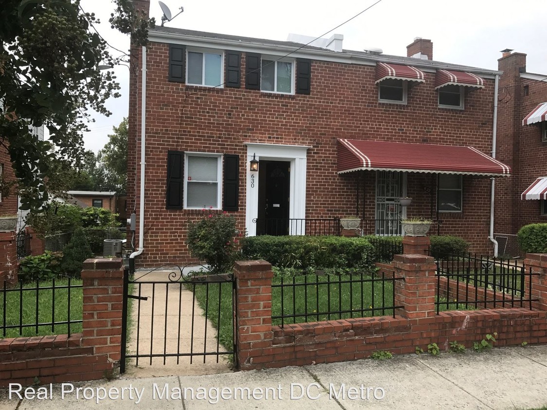 Foto principal - 630 Chaplin St SE
