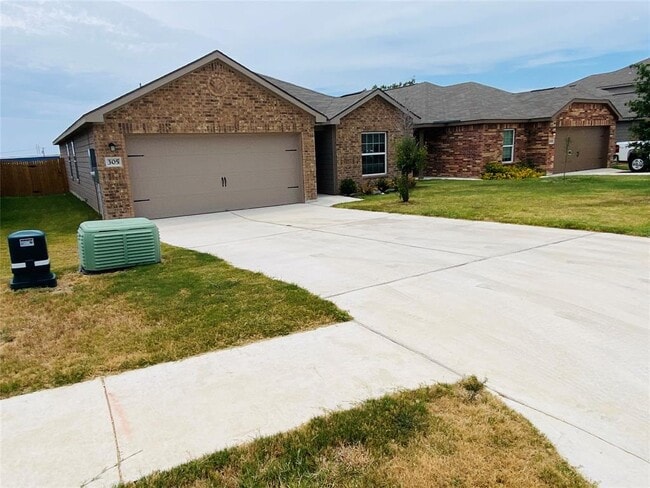 Building Photo - 305 Cres Park Dr