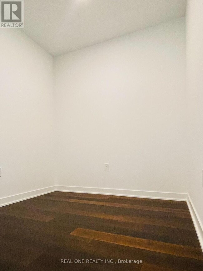 Building Photo - 115 Blue Jays Way