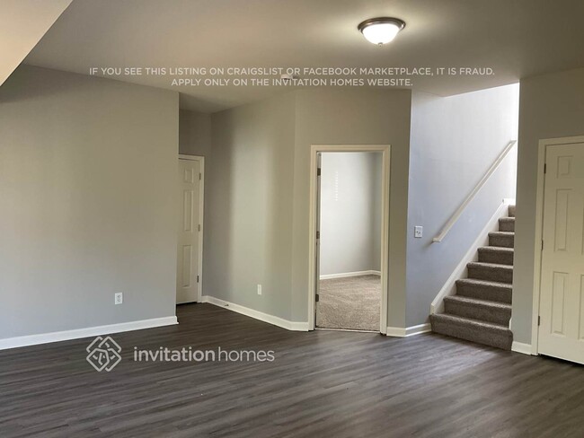 Building Photo - 1306 Waymar Way SW